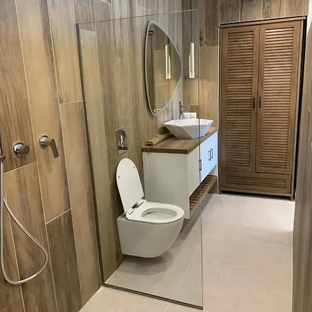 Hadarik By The Sea *