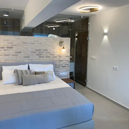 Hadarik By The Sea ベニテス