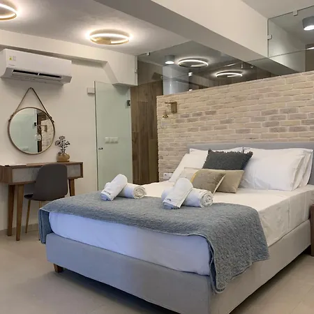 Hadarik By The Sea *